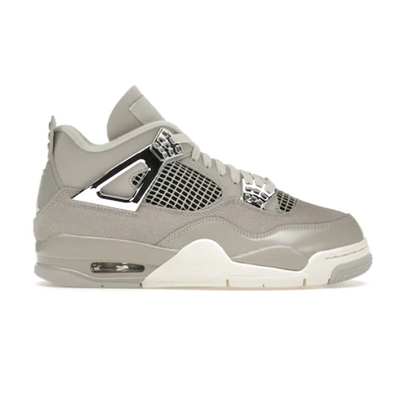 4 Retro Frozen Moments Casual sneakers