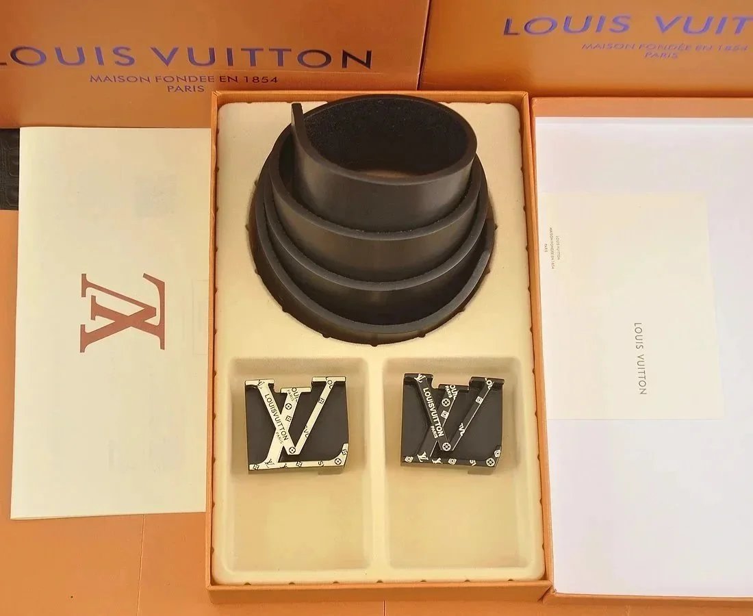 Trendy, fashionable and versatile belts