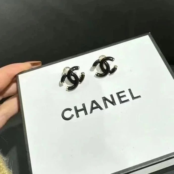 Fashionable chanel-style best-selling earrings