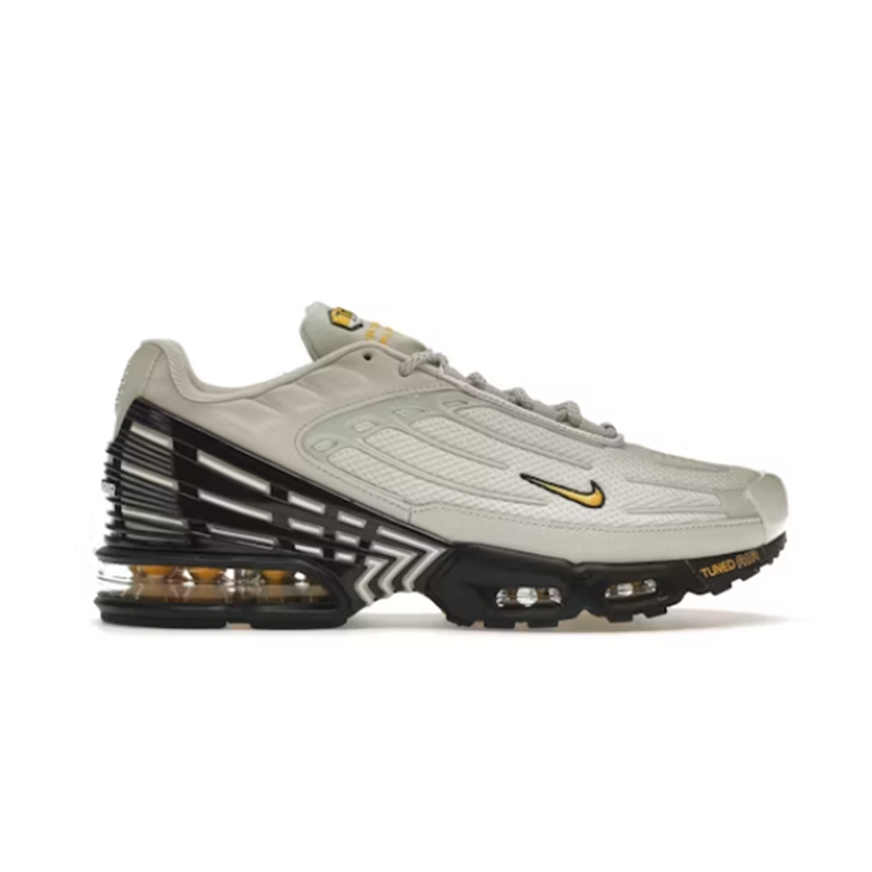 Plus 3 Bone Black sneakers