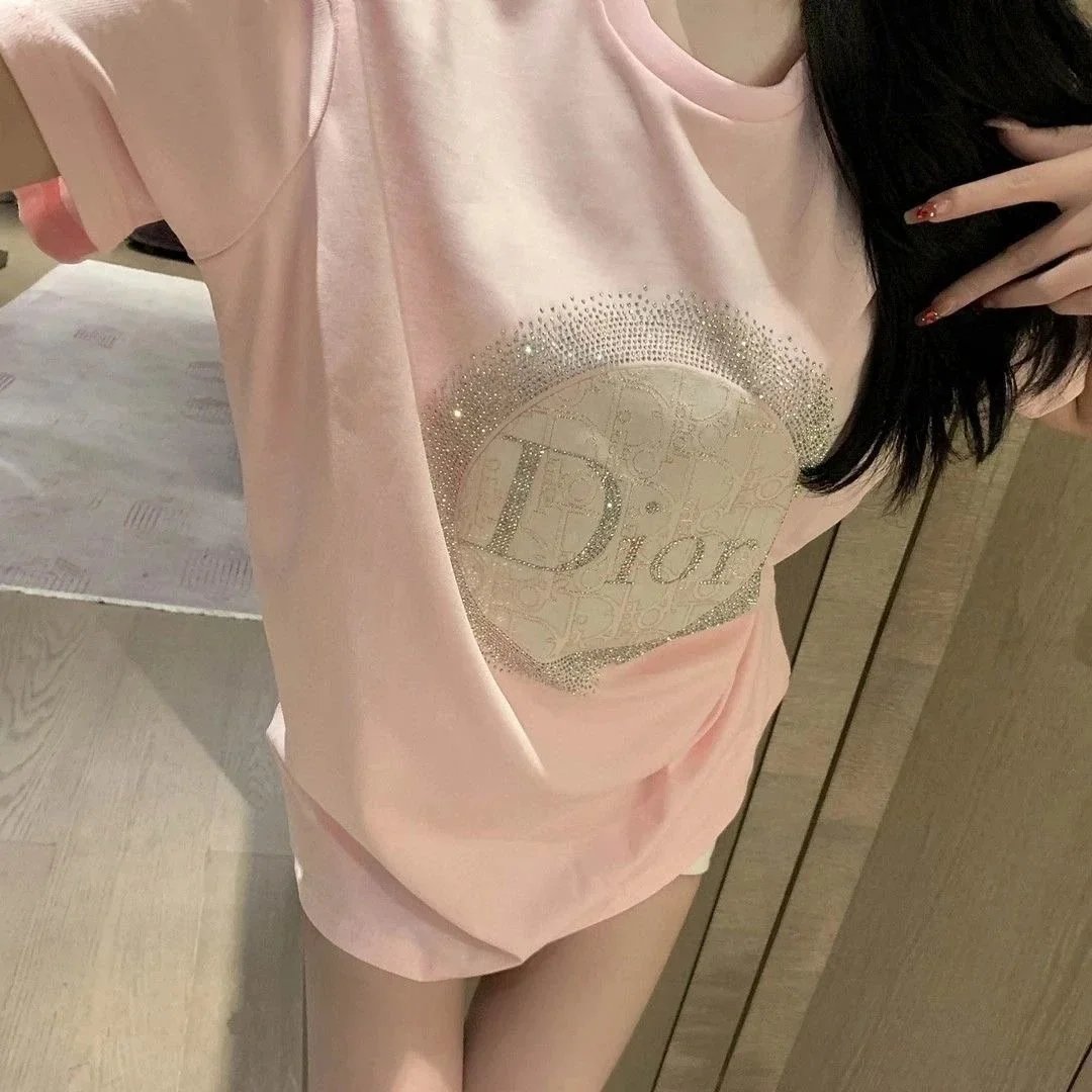 Fashionable short sleeves