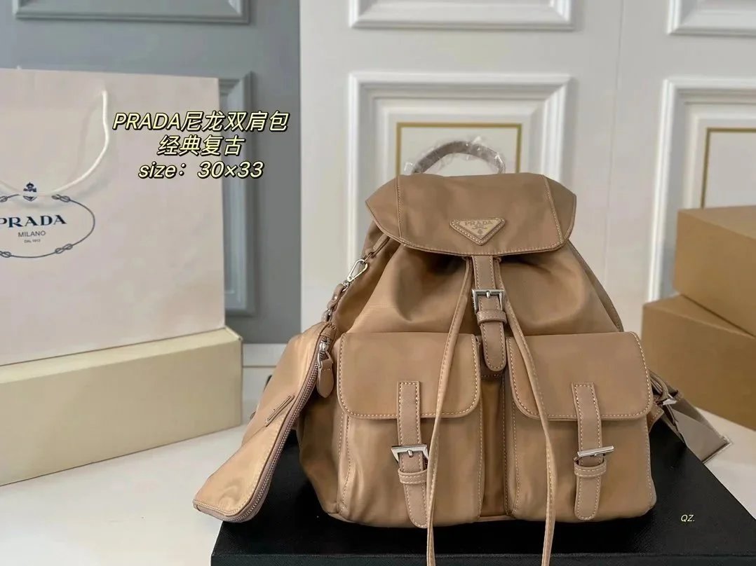 Trendy light luxury backpacks