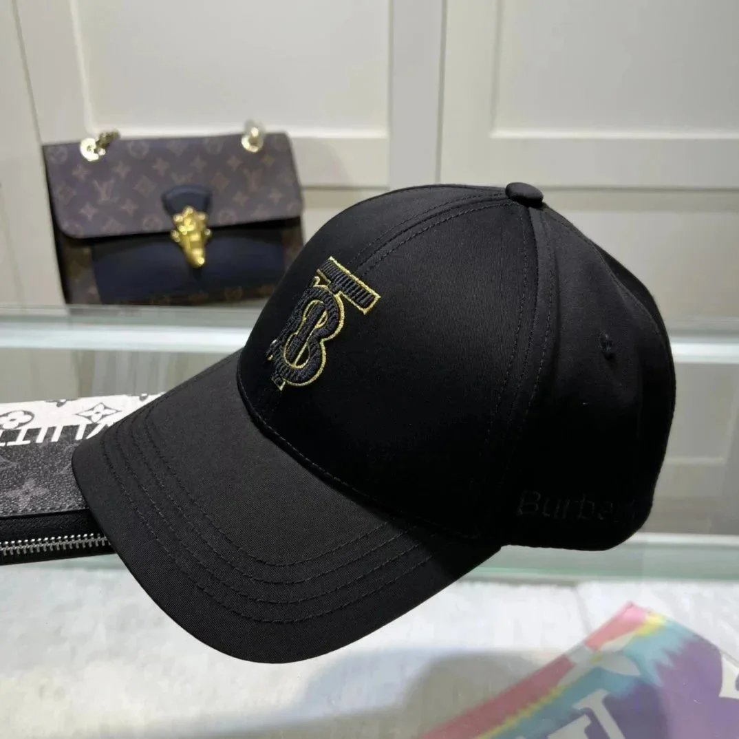 Fashionable and versatile hats
