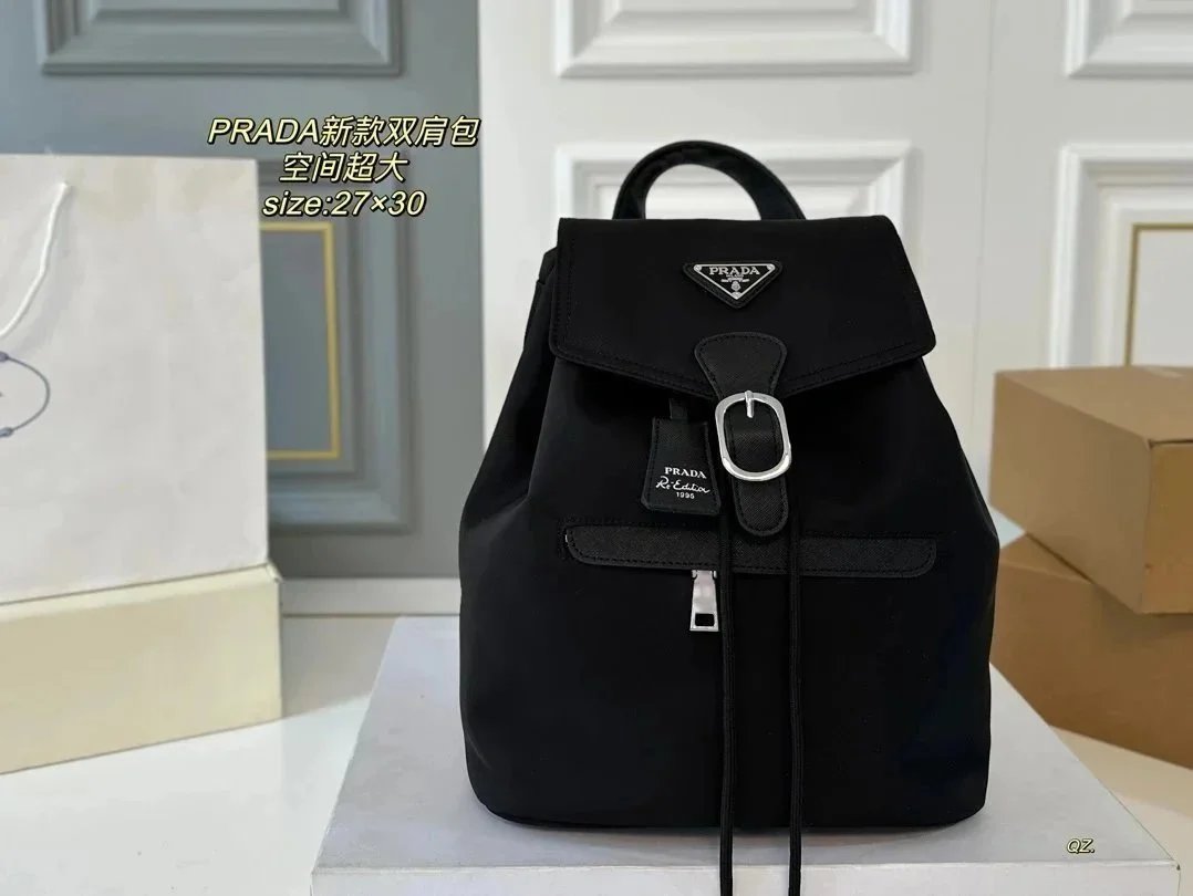 Trendy light luxury backpacks