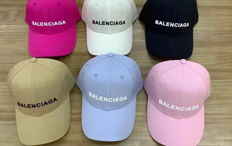 New trendy and fashionable baseball caps