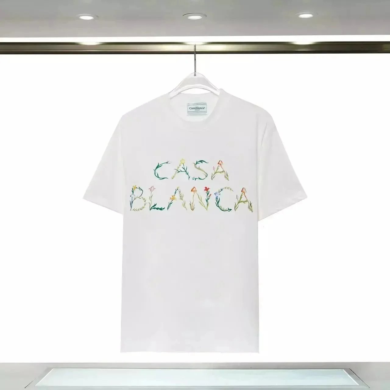 Youthful, fashionable and high-quality short-sleeved T-shirt