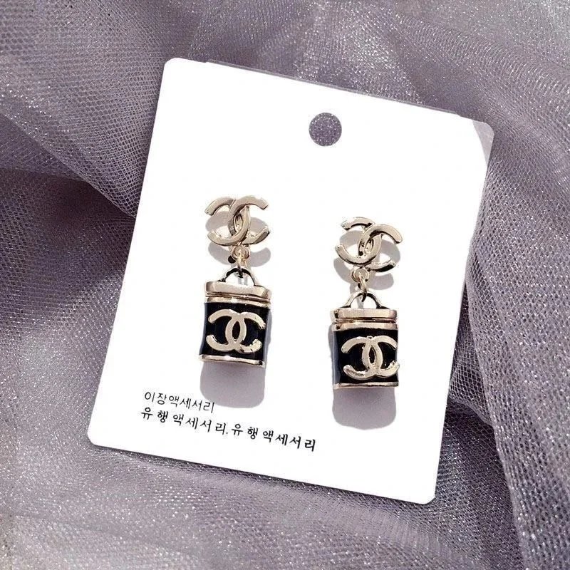 High-end personalized square fashionable stud earrings