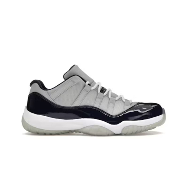OG   11 Retro Low Georgetown sneakers