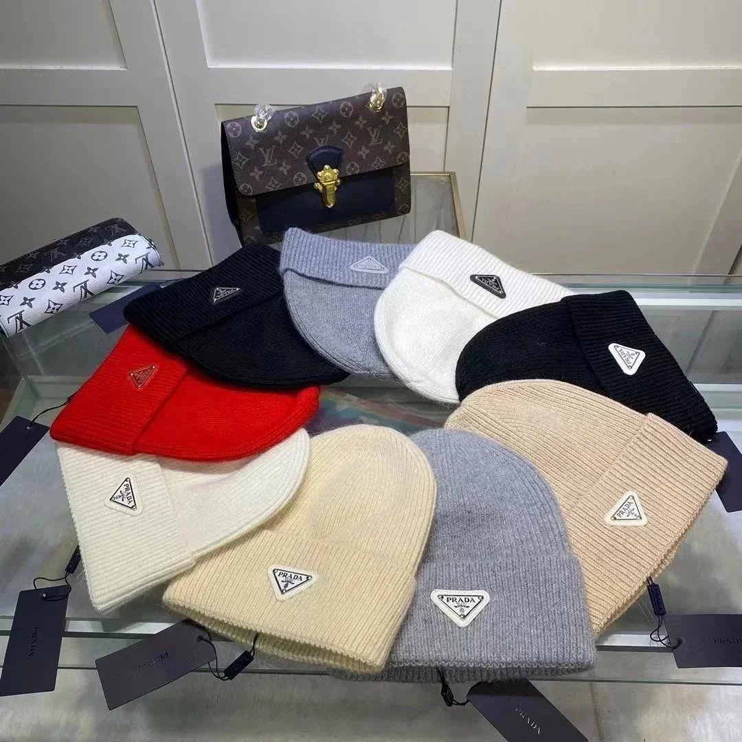 New autumn and winter warm knitted hats, versatile hats
