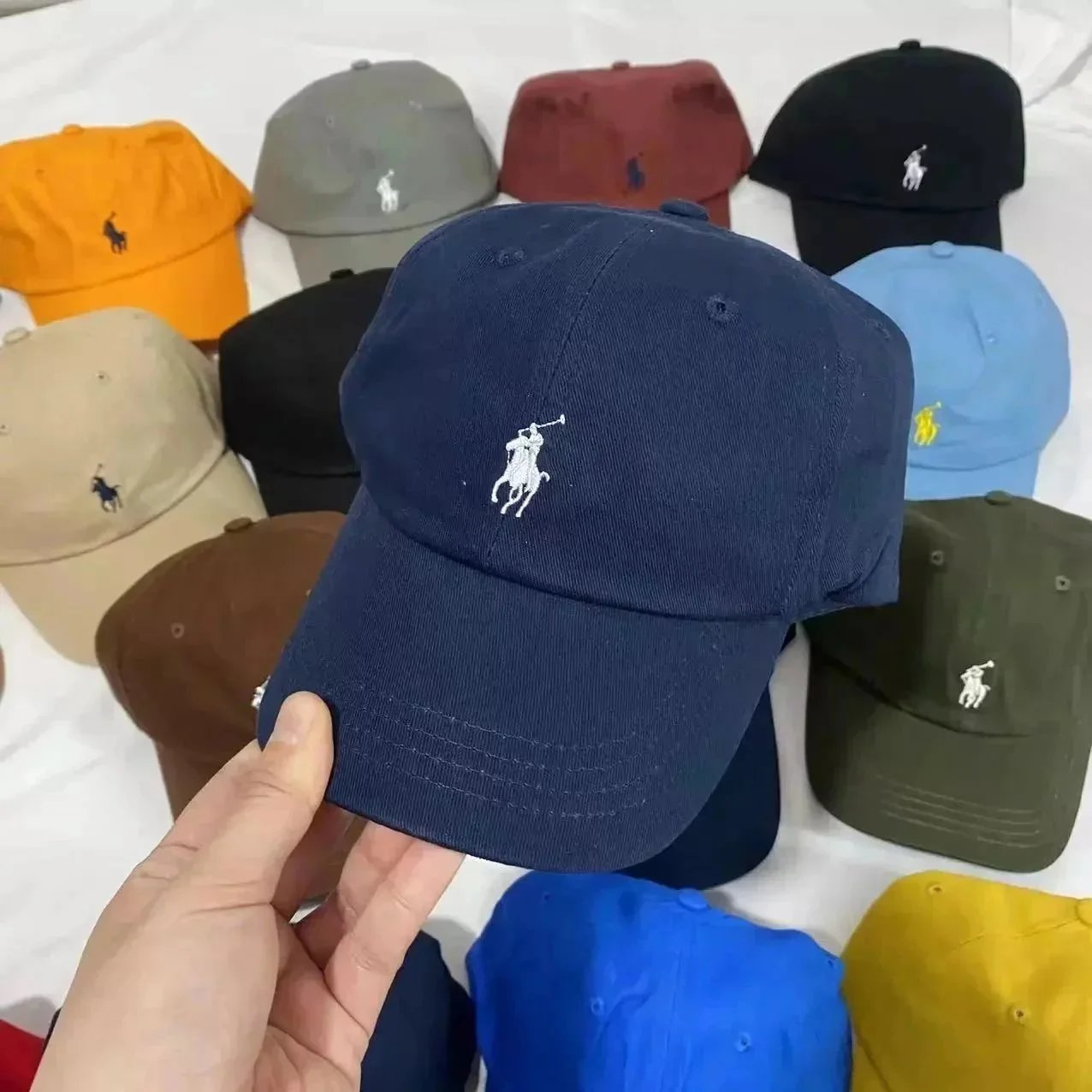 Fashionable baseball cap