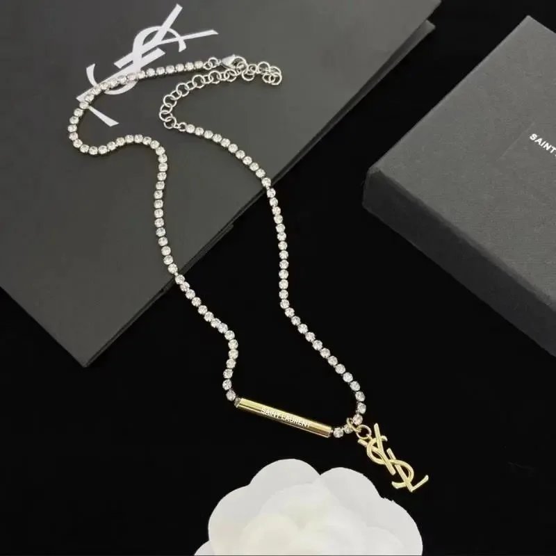 Crystal necklaces are luxurious and versatile for women