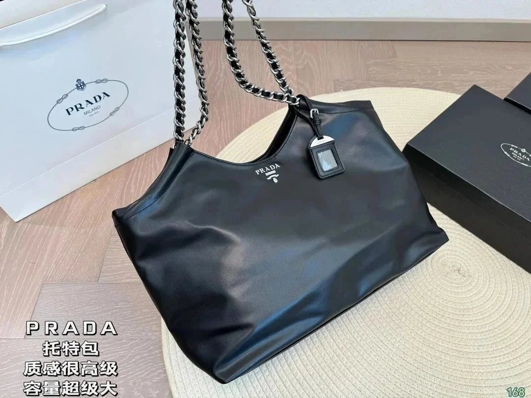 Fashionable and trendy versatile tote bag