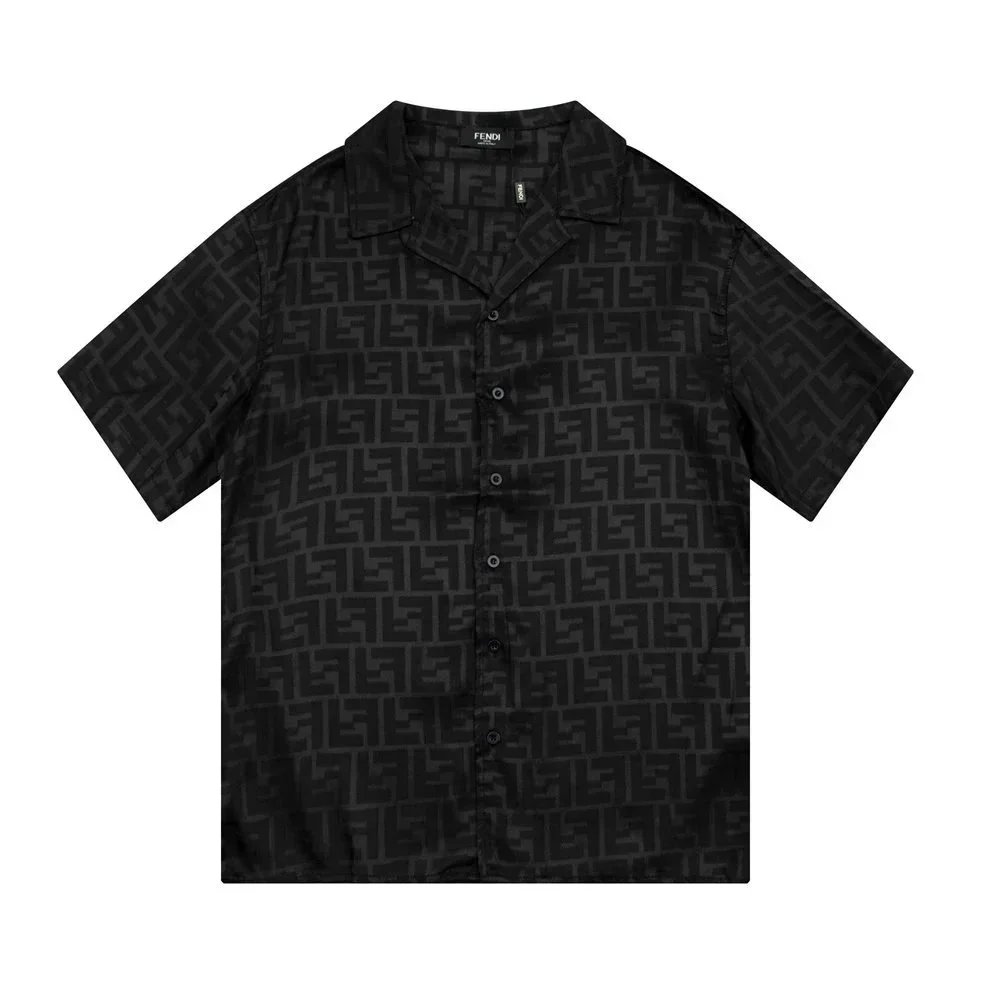 Classic, versatile and comfortable shirt