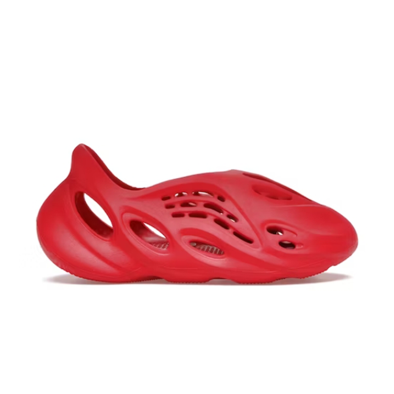 Yeezy Foam RNNR Vermillion Sneakers