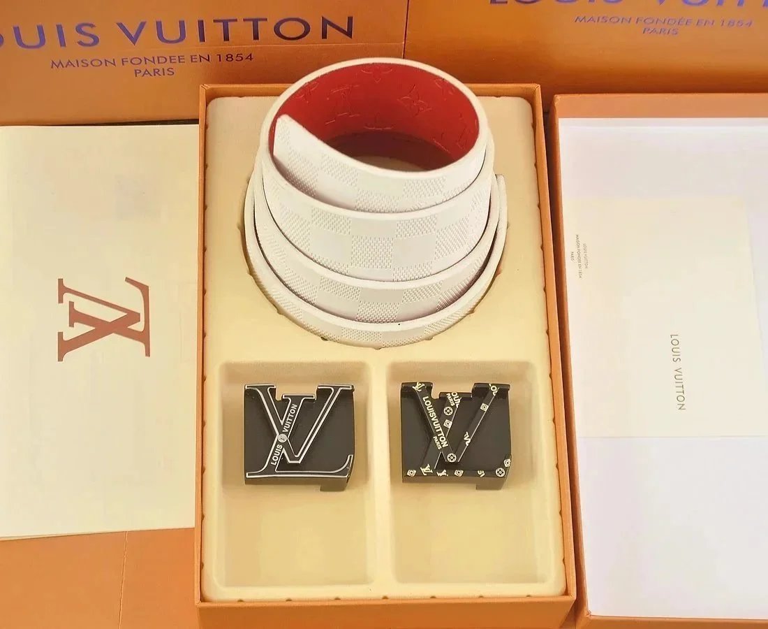 Trendy, fashionable and versatile belts